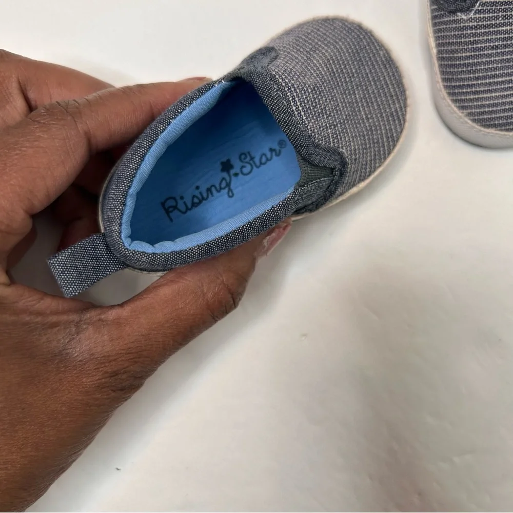 Rising Star Gray Baby Walker Slip-On Shoes Size 3-6 Months
